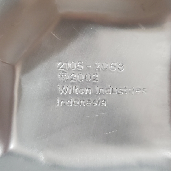 Scooby Doo woth Burger and paper Wilton Cake pan Bundled - Picture 5 of 6